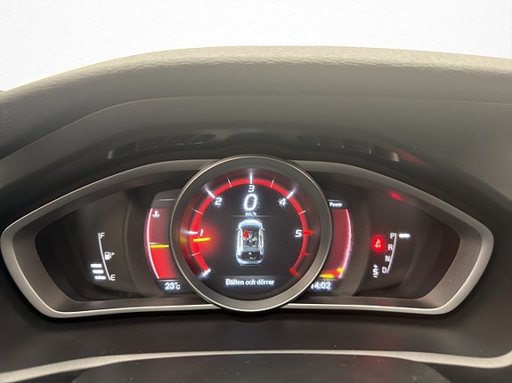 Volvo V40 15 of 25