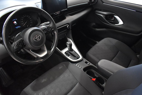 Toyota Yaris 7 of 23