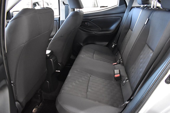 Toyota Yaris 9 of 23