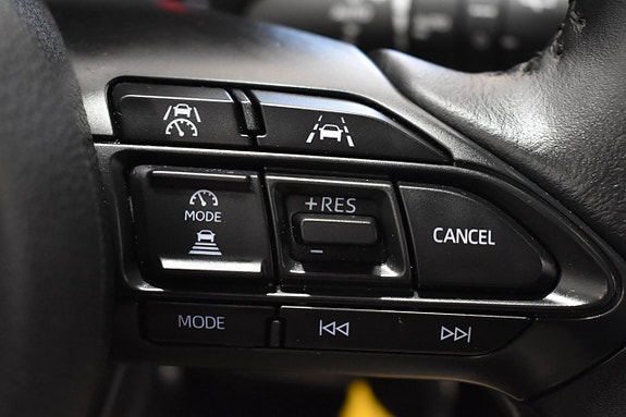 Toyota Yaris 17 of 23