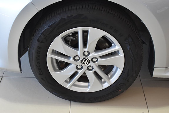 Toyota Yaris 22 of 23