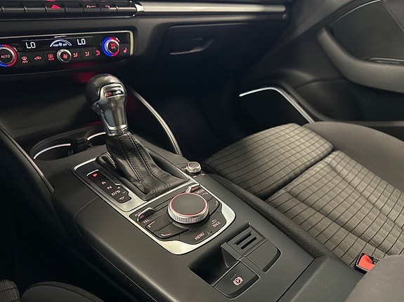 Audi A3 12 of 12