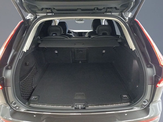 Volvo XC60 9 of 14