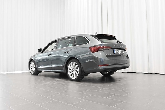 Skoda Octavia 3 of 5