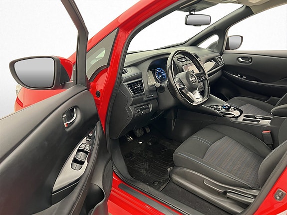 Nissan Leaf 11 of 30