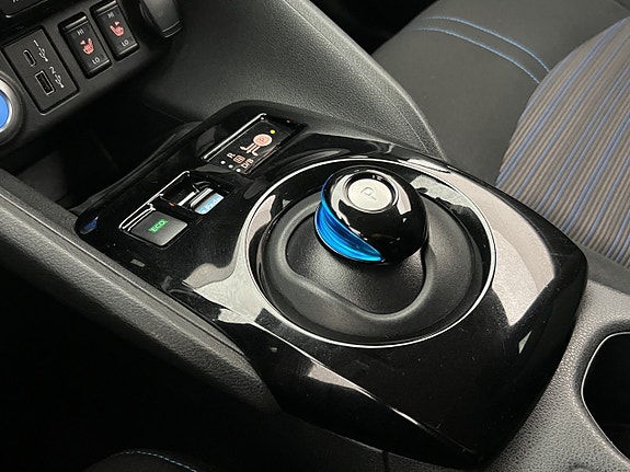 Nissan Leaf 21 of 30