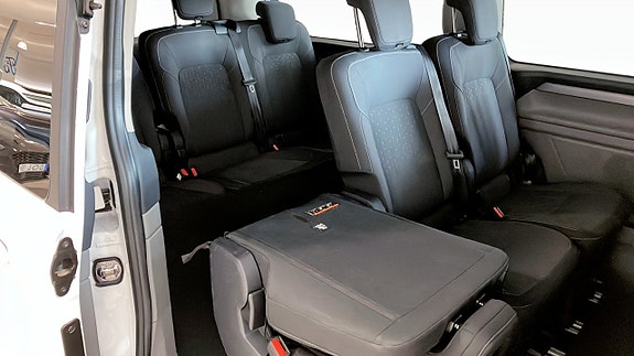 Ford Custom Tourneo 11 of 12