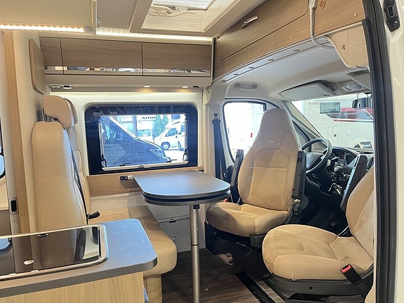 Adria TWIN 600 SP AXESS (AC+Solcell+3 500kg+6m+Cykelställ) 10 of 25
