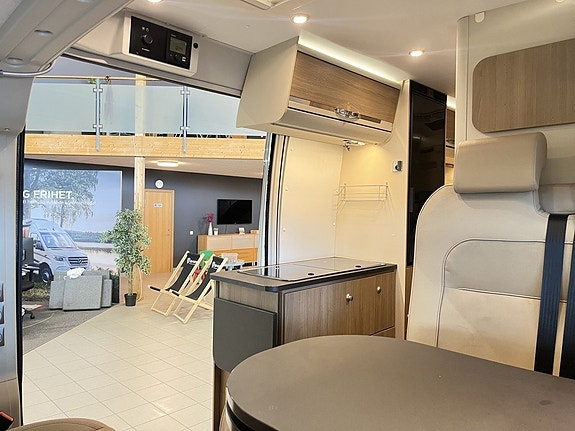 Adria TWIN 600 SP AXESS (AC+Solcell+3 500kg+6m+Cykelställ) 12 of 25