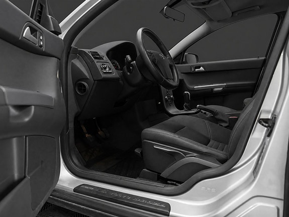 Volvo V50 7 of 15