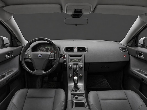 Volvo V50 9 of 15