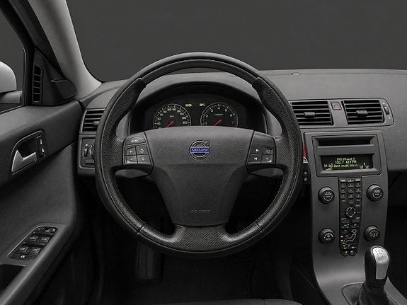 Volvo V50 10 of 15