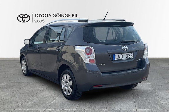 Toyota Verso 2 of 5