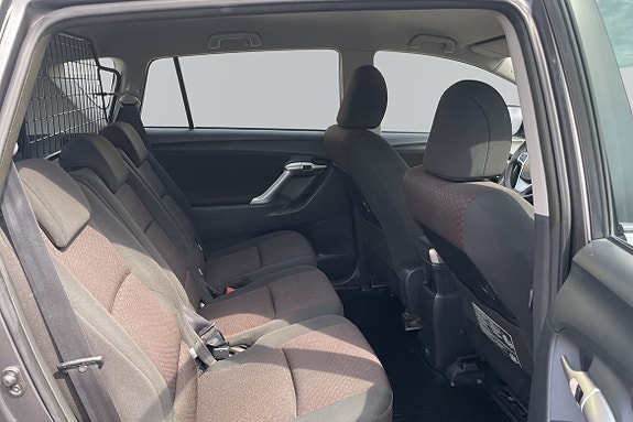Toyota Verso 7 of 23