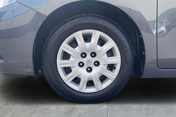 Toyota Verso 16 of 23