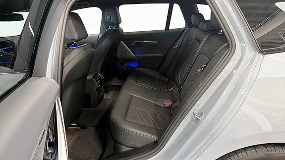 BMW 530e 5 of 12