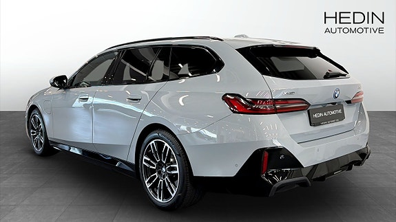 BMW 530e 2 of 12