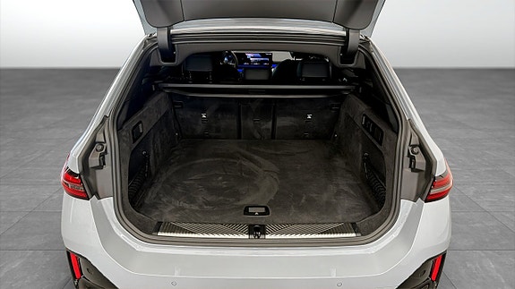 BMW 530e 10 of 12