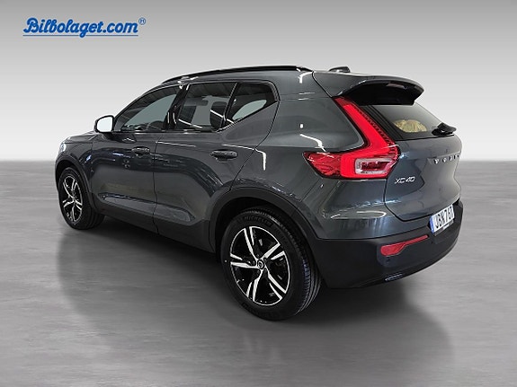 Volvo XC40 4 of 5