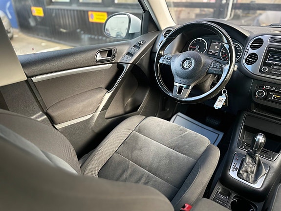 Volkswagen Tiguan 10 of 25