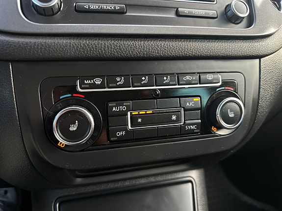 Volkswagen Tiguan 13 of 25