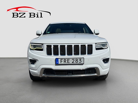 Jeep Grand Cherokee 8 of 23