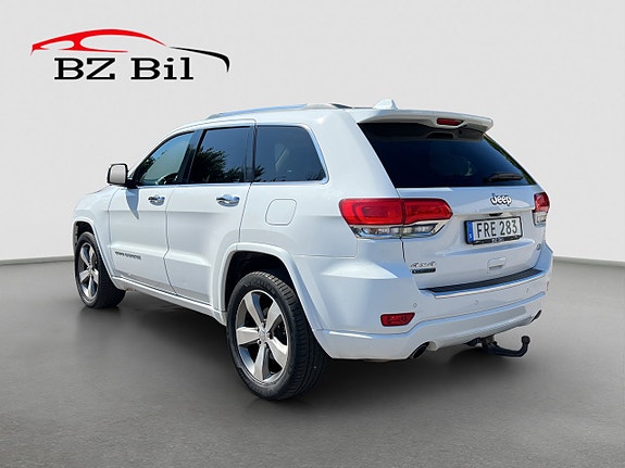 Jeep Grand Cherokee 3 of 5