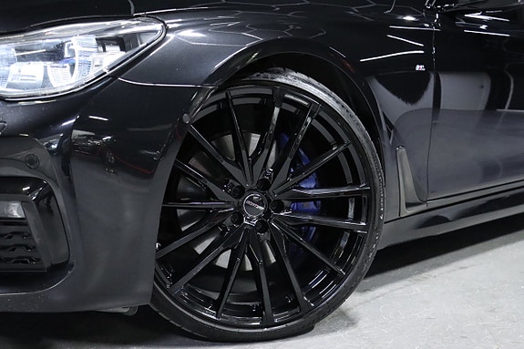 BMW 750Li 6 of 30