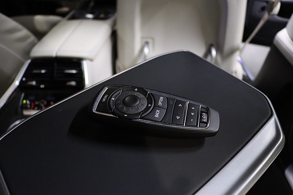 BMW 750Li 23 of 30