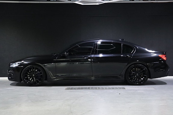BMW 750Li 9 of 30