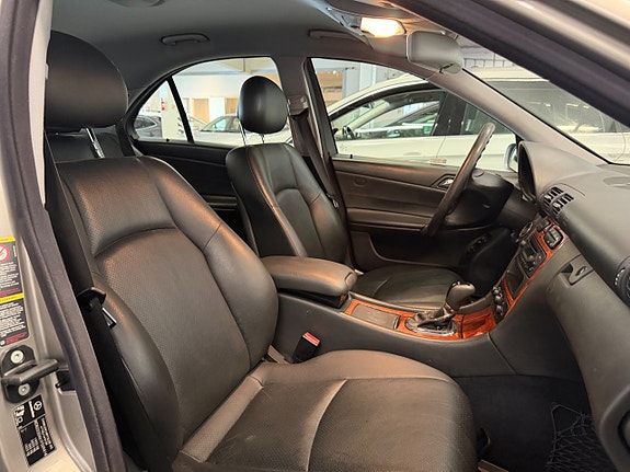 Mercedes-Benz C180 17 of 30