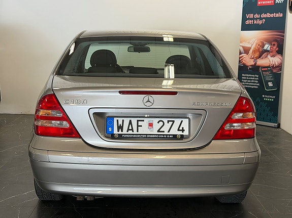 Mercedes-Benz C180 5 of 30