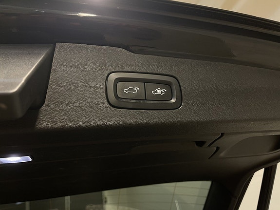 Volvo V60 25 of 27