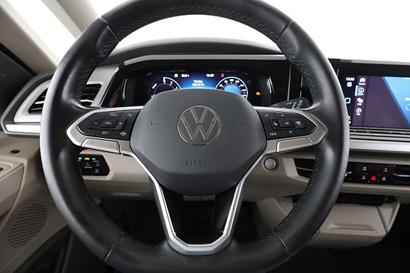 Volkswagen Multivan 19 of 30