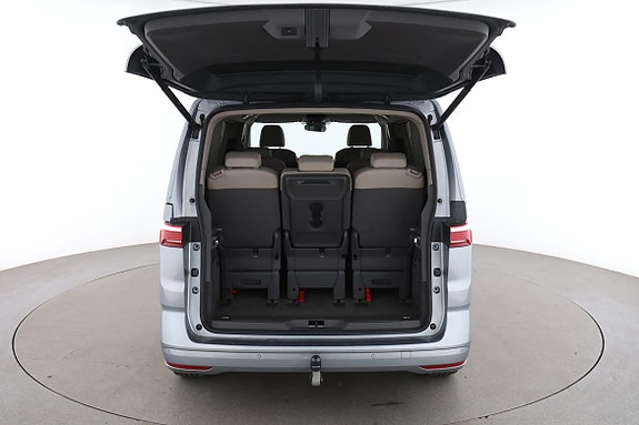 Volkswagen Multivan 17 of 30