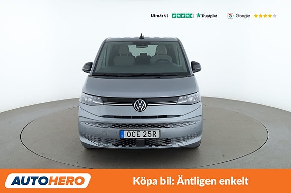 Volkswagen Multivan 9 of 30