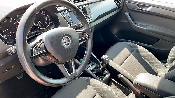 Skoda Fabia 7 of 12