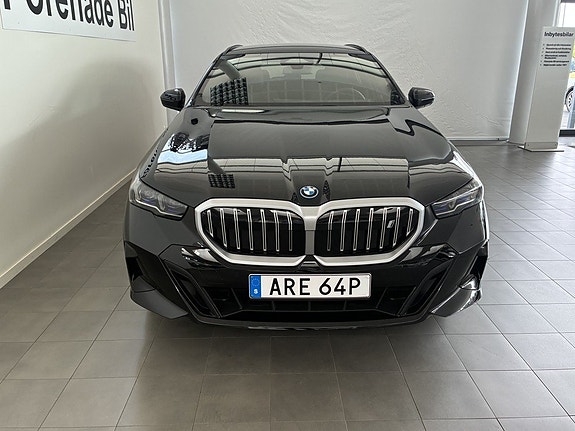 BMW i5 2 of 5