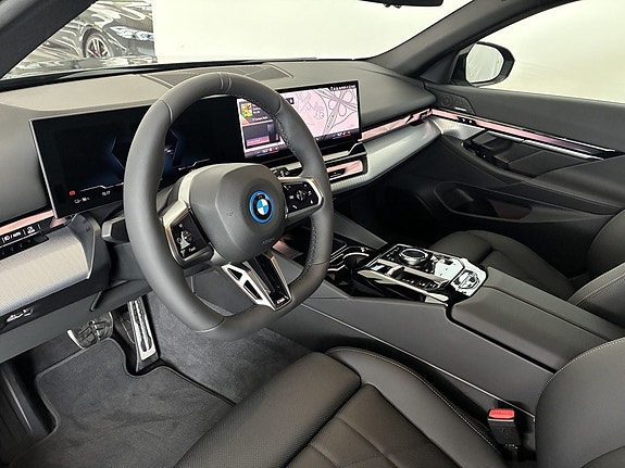BMW i5 5 of 5