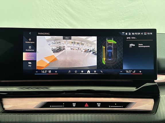 BMW i5 10 of 16