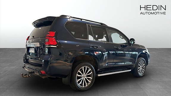 Toyota Land Cruiser 2 of 5