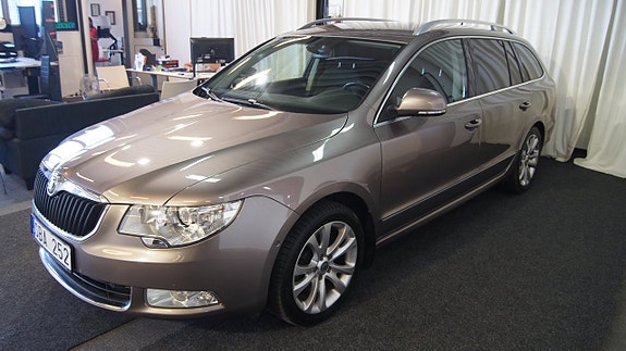 Skoda Superb 4 of 5