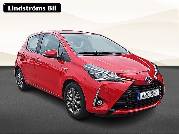 Toyota Yaris 3 of 5