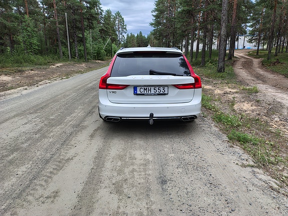 Volvo V90 4 of 5