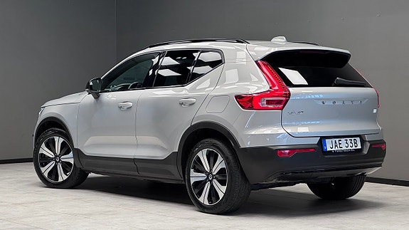 Volvo XC40 17 of 22