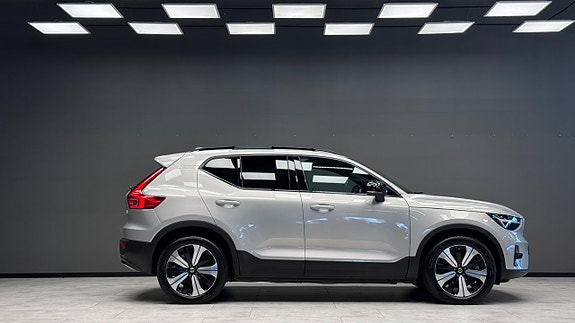 Volvo XC40 5 of 5