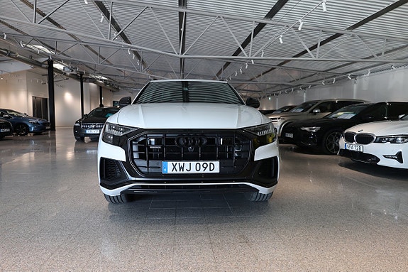 Audi Q8 4 of 23