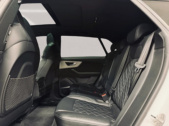 Audi Q8 17 of 30