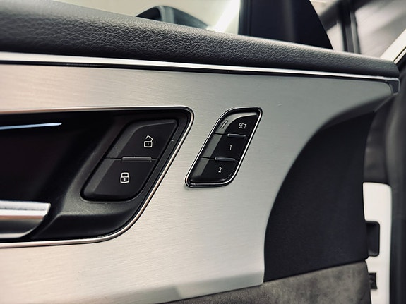 Audi Q8 15 of 30