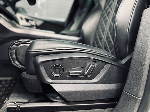 Audi Q8 14 of 30
